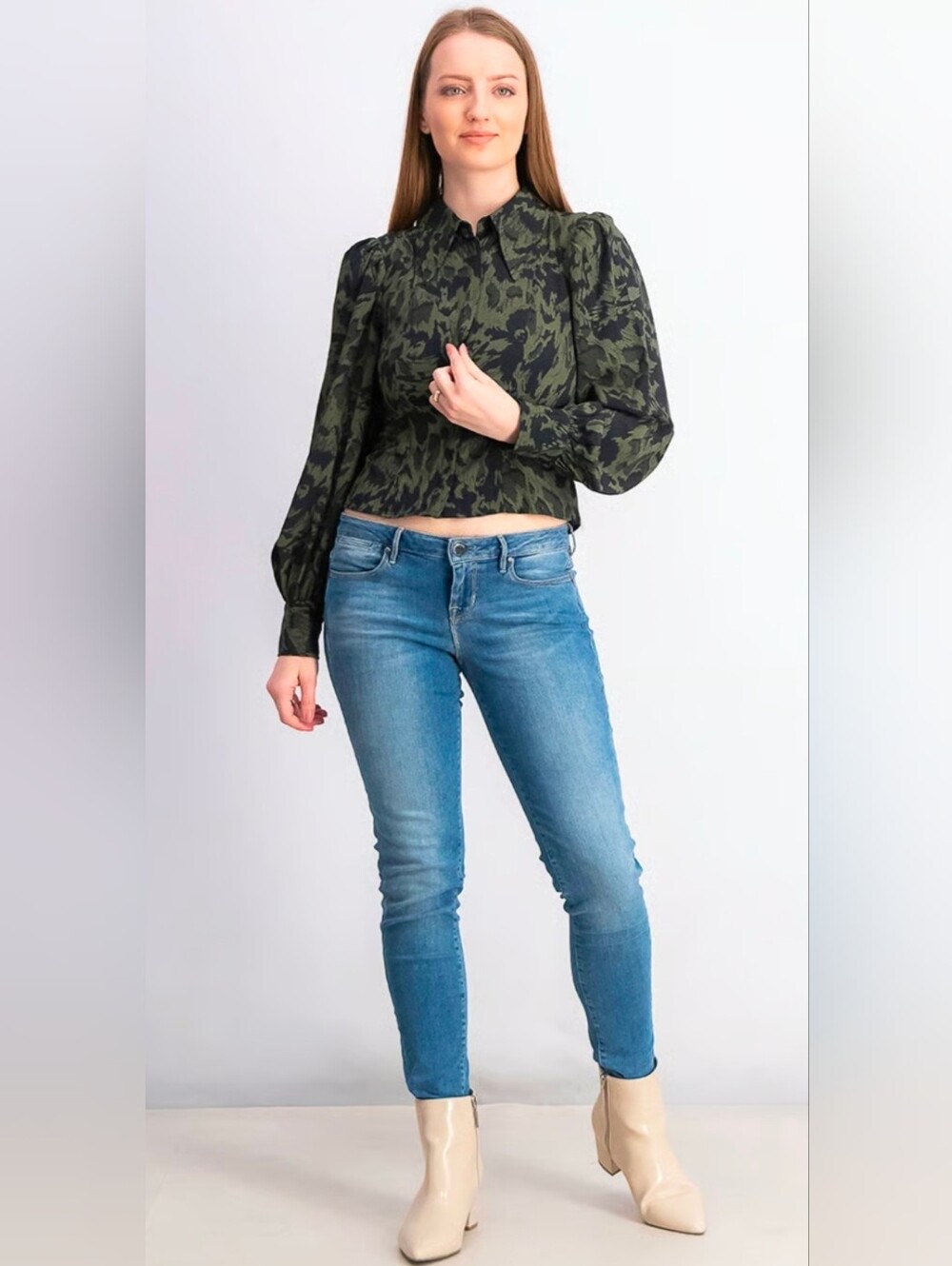 Topshop Spread Neck Long Sleeves Printed Blouse, Green and Black Size 6